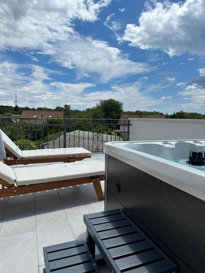 La Terza Villa Milohnici